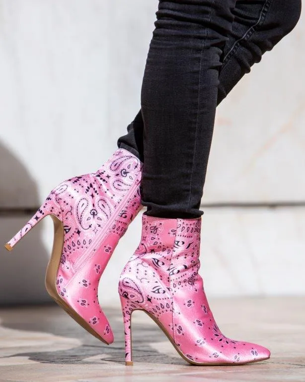 Bandana Print Booties Pointed Toe Madness-2