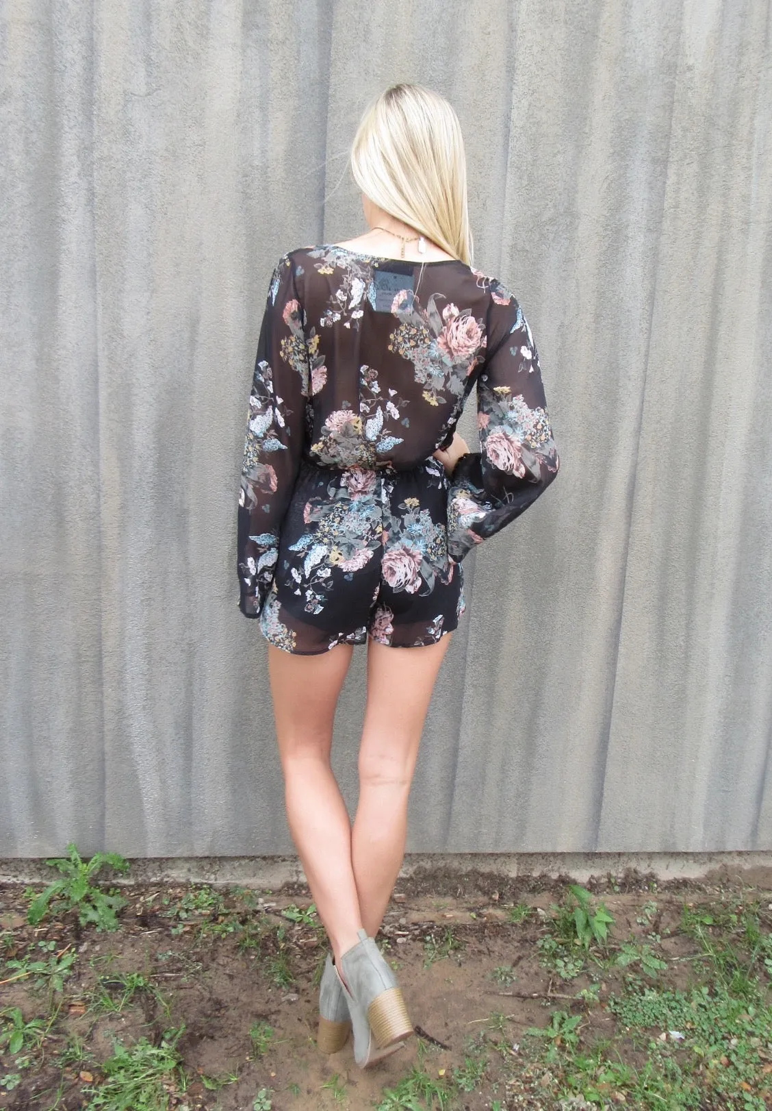 BYWAY Floral V-Neck FlareSleeve Chiffon Wrap Short Romper