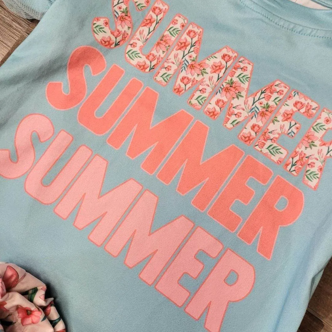 Floral Shorts and Summer Tulle Puff Sleeve Top Outfit